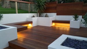 Ground-level garden plinth LEDs