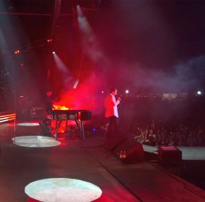 Hurts heat up on tour