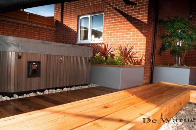 Millboard decking in daylight - photo: De Warne